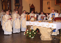 KORONACJA OBRAZU MATKI BOŻEJ ZWYCIĘSKIEJ KRÓLOWEJ POLSKI