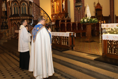 19 sierpnia)przypada dzień objawień Fatimskich. Po Mszy św. o godz. 18:00 odbyła  się procesja Różańcowa ulicami Szczecina