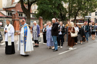 19 sierpnia)przypada dzień objawień Fatimskich. Po Mszy św. o godz. 18:00 odbyła  się procesja Różańcowa ulicami Szczecina