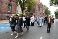 19 sierpnia)przypada dzień objawień Fatimskich. Po Mszy św. o godz. 18:00 odbyła  się procesja Różańcowa ulicami Szczecina