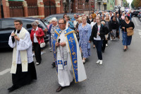 19 sierpnia)przypada dzień objawień Fatimskich. Po Mszy św. o godz. 18:00 odbyła  się procesja Różańcowa ulicami Szczecina