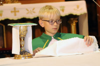 Dzień fatimski. O godz. 18:00 odbyła się Msza św. z nowenną do Matki Bożej. Po jej zakończeniu procesja fatimska ulicami Szczecina. Modlitwie przewodniczył ks. Maciej Czaczyk.