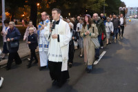 Dzień fatimski. O godz. 18:00 odbyła się Msza św. z nowenną do Matki Bożej. Po jej zakończeniu procesja fatimska ulicami Szczecina. Modlitwie przewodniczył ks. Maciej Czaczyk.